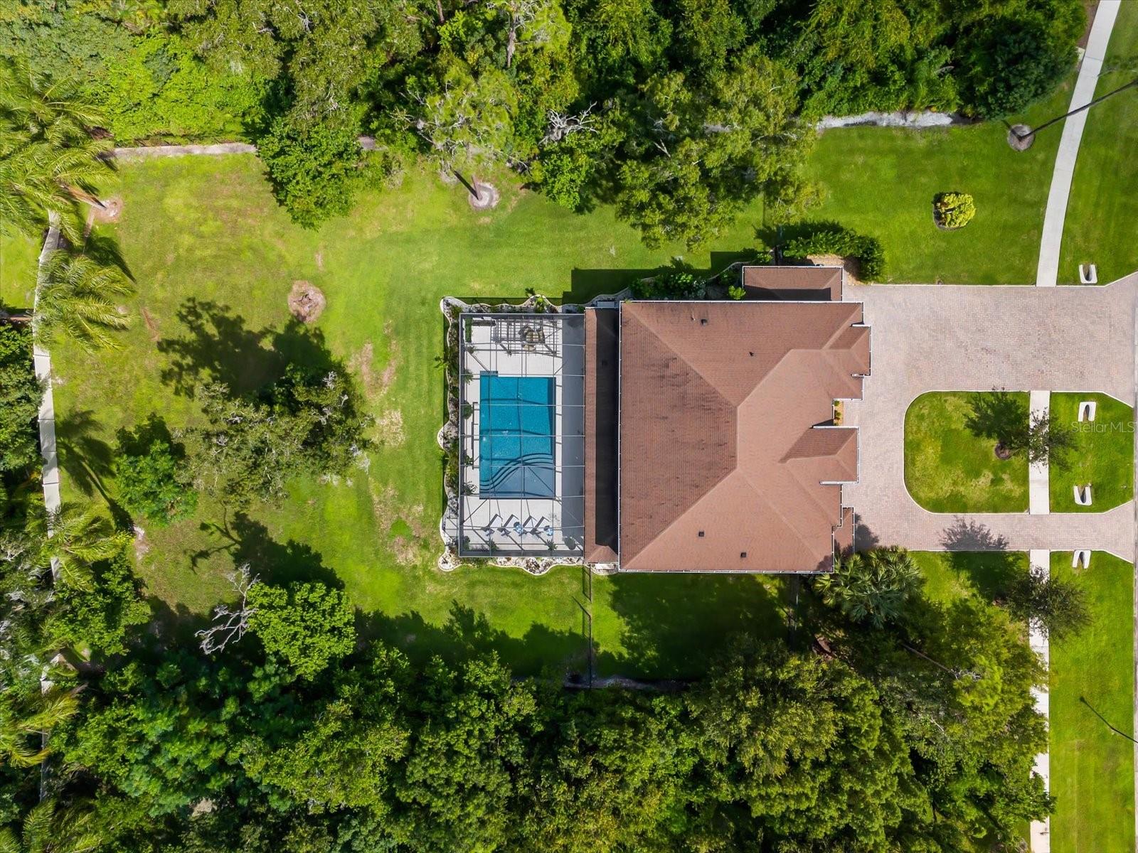 1118 LAKE HANNA DR