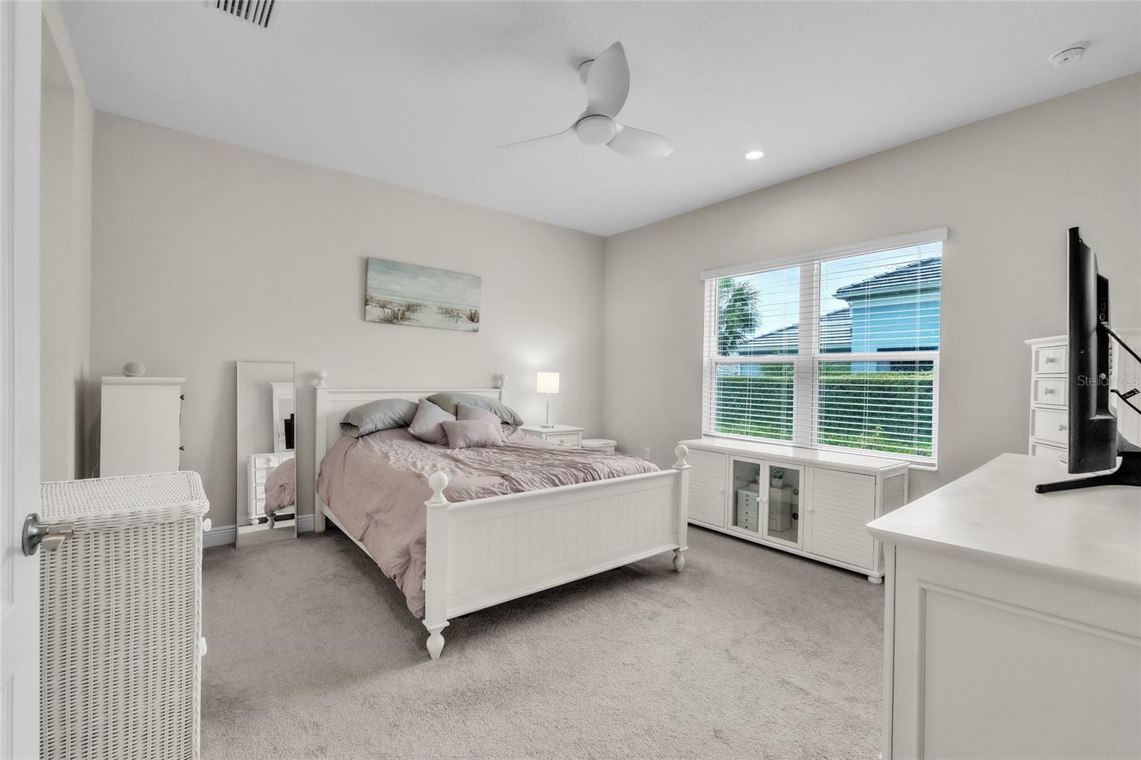 12736 SEASONG TERRACE