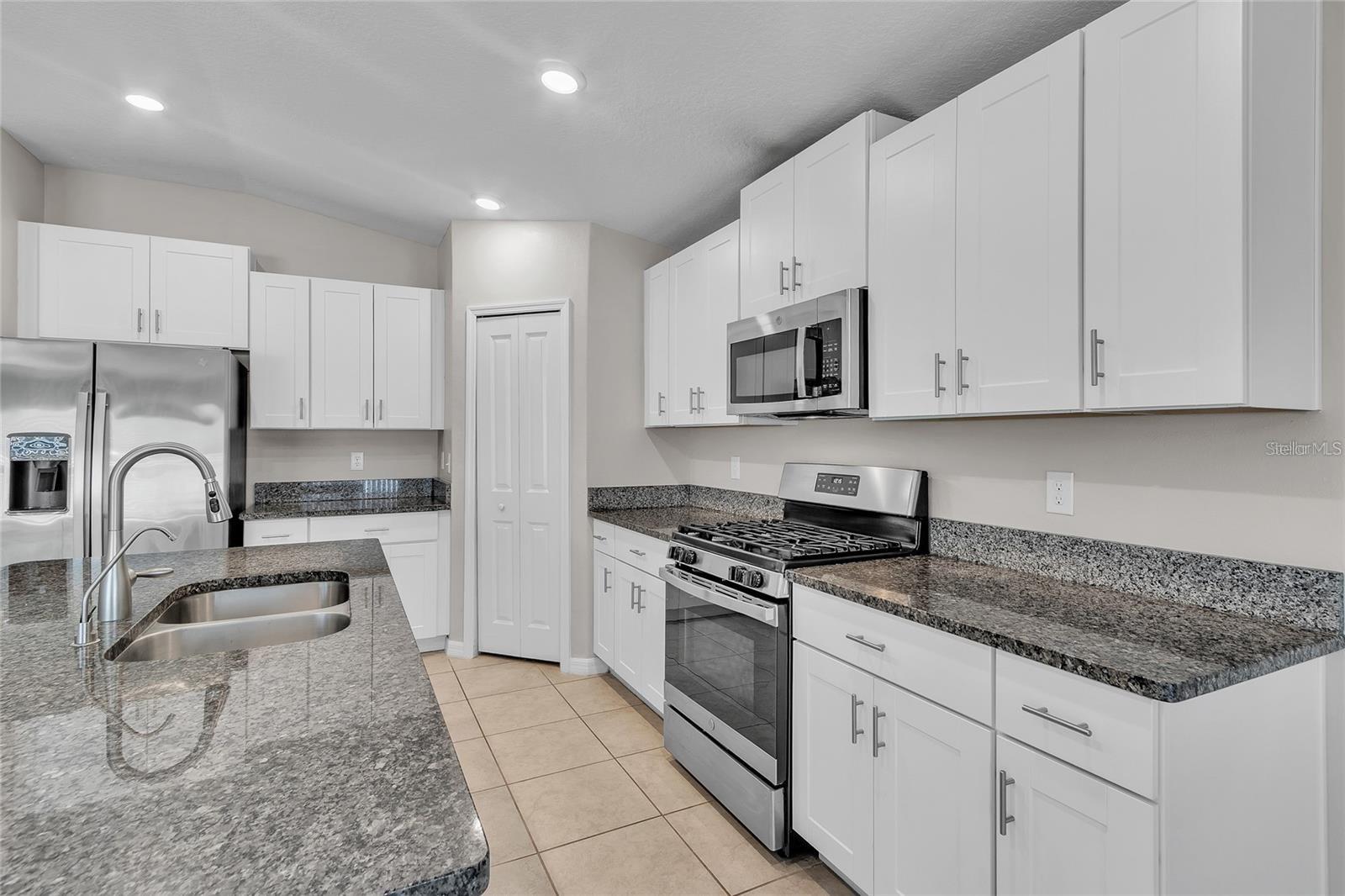 10357 SCARLET SKIMMER DR