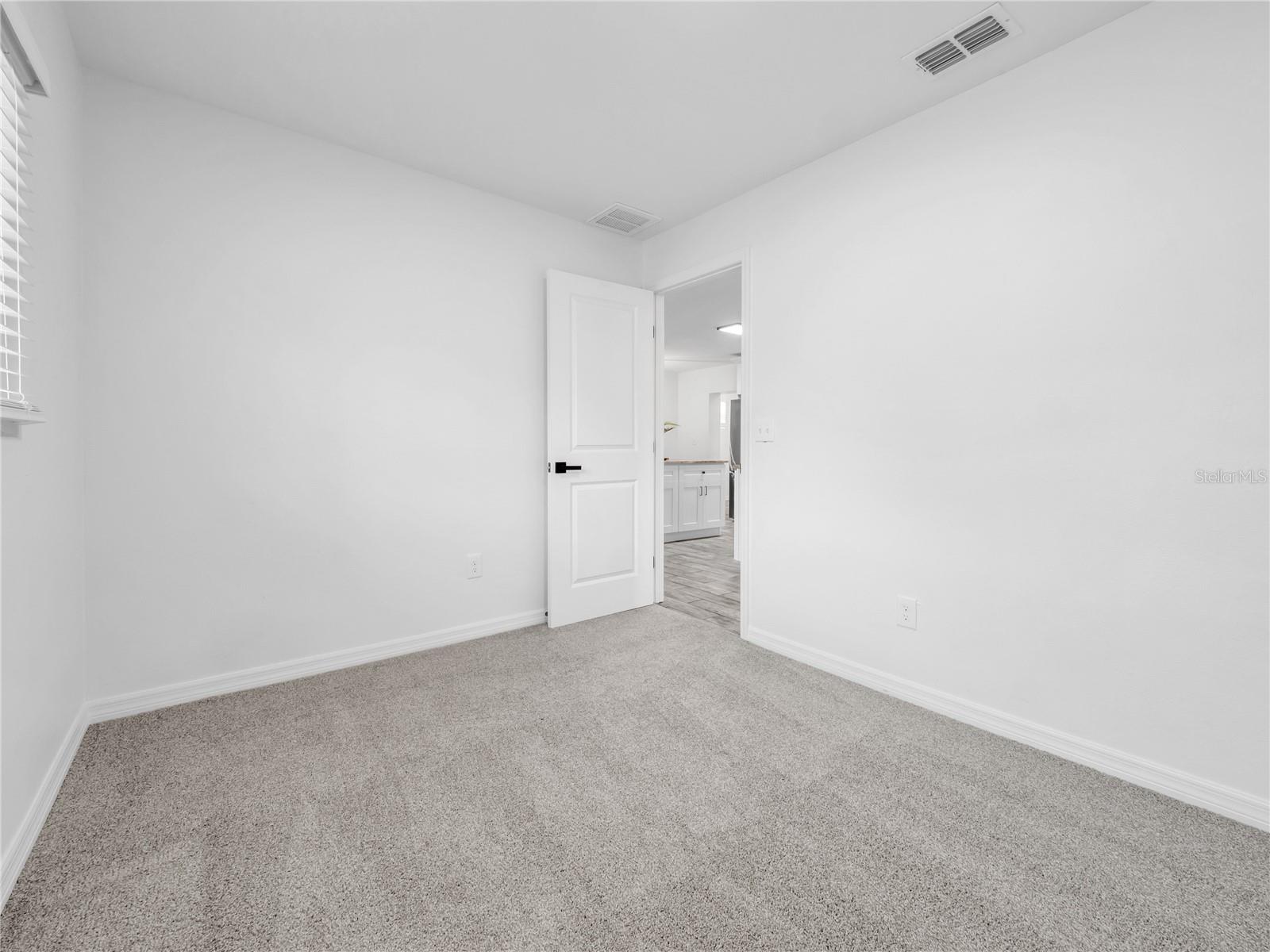 4014 MCLANE DR