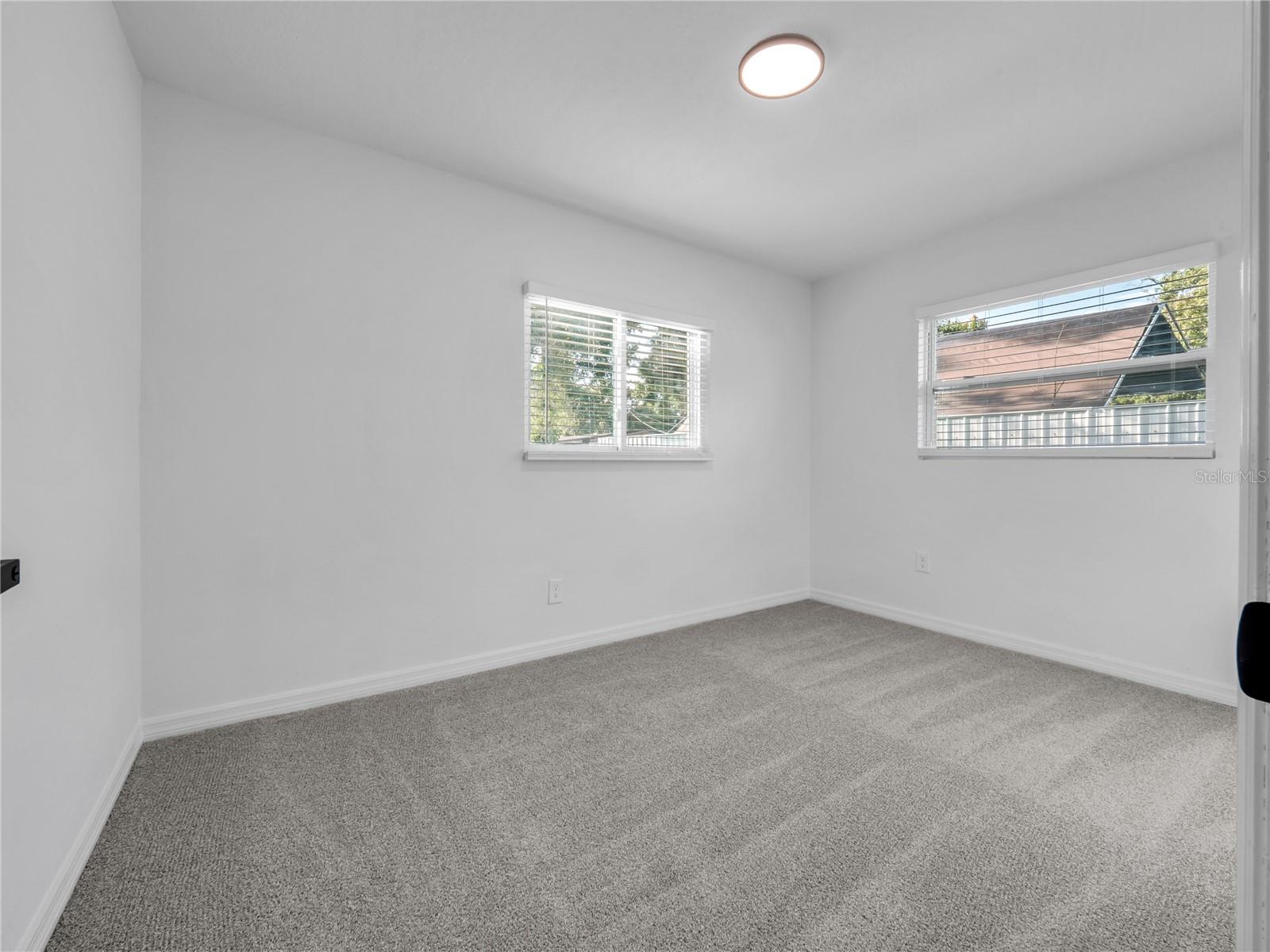 4014 MCLANE DR