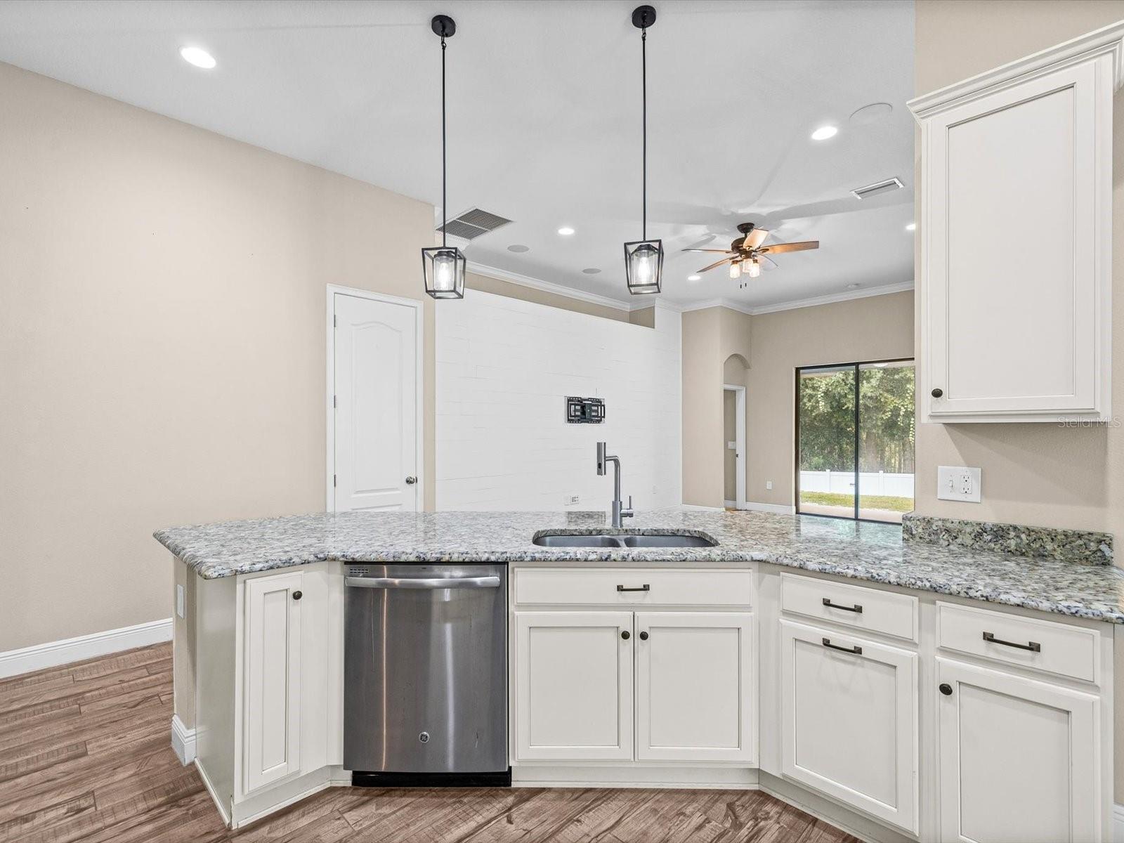 8519 MAY PORT CT