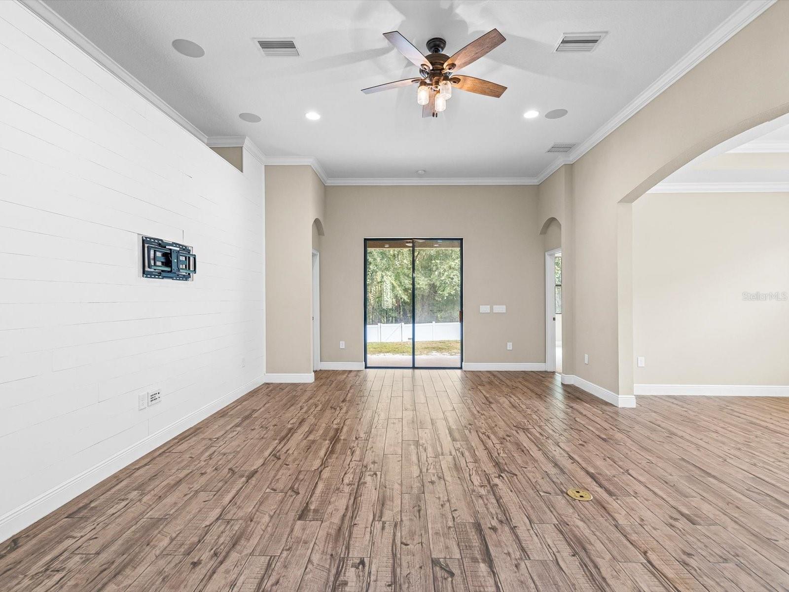 8519 MAY PORT CT