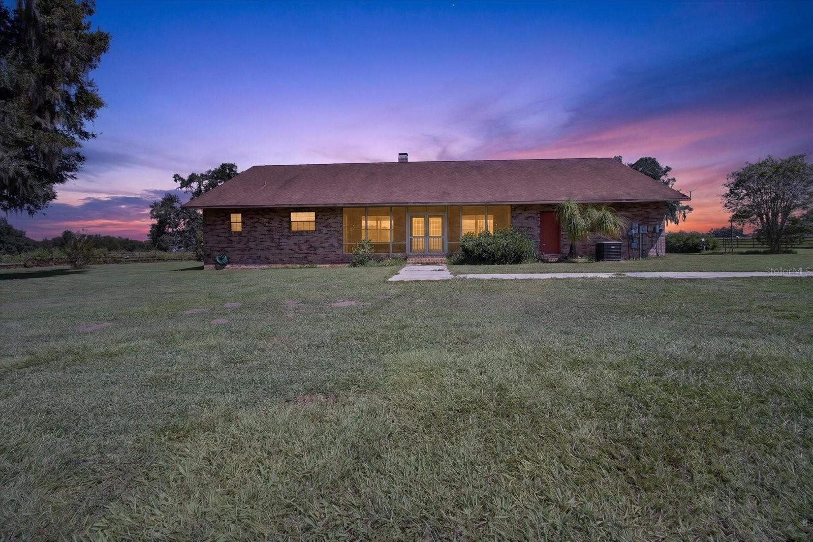 9229 FORT KING RD