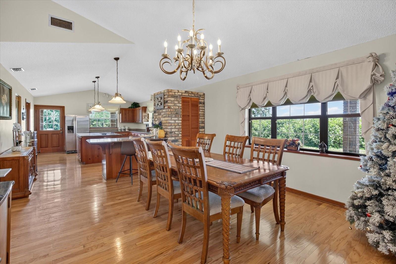 9229 FORT KING RD
