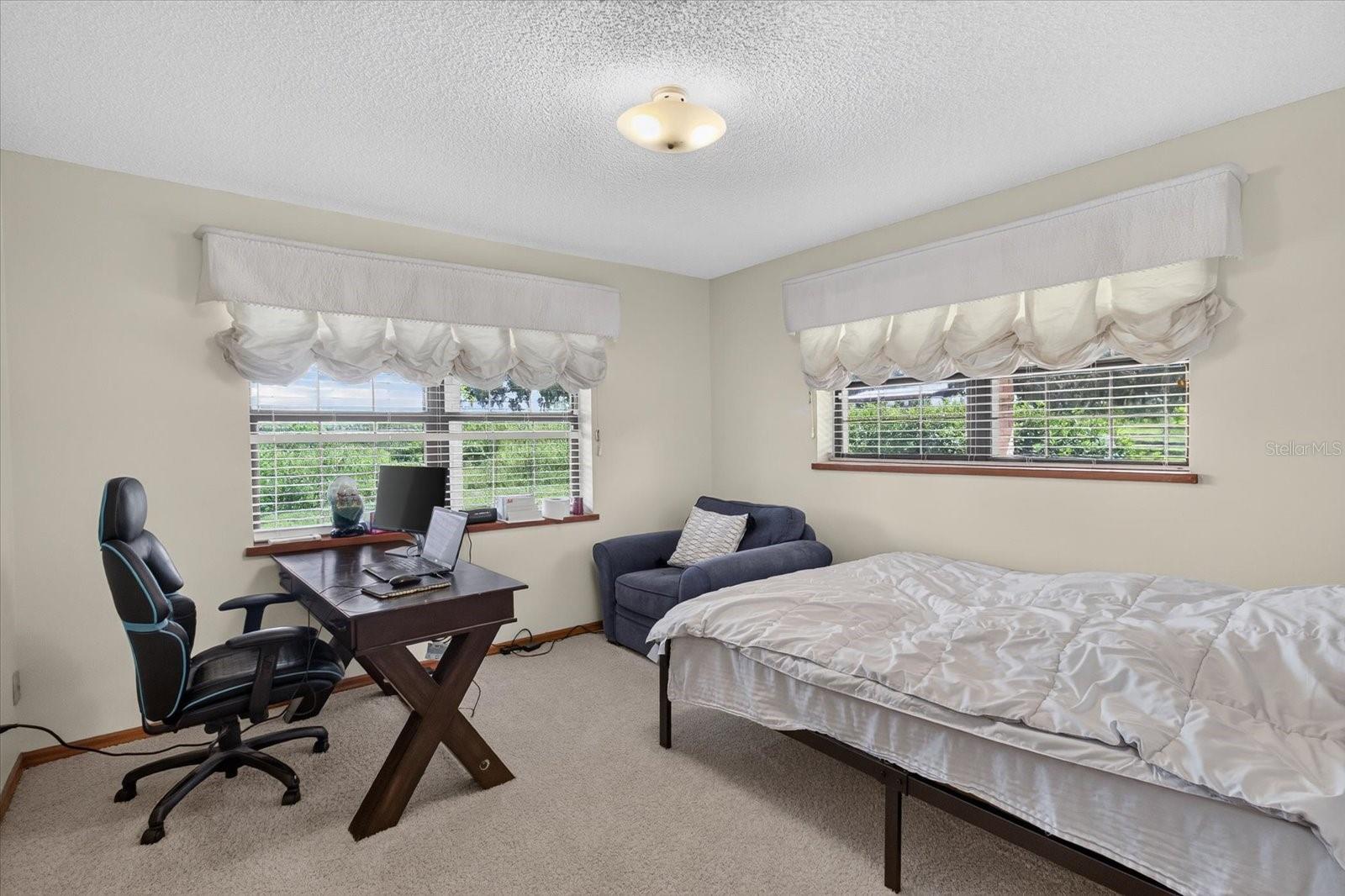 9229 FORT KING RD