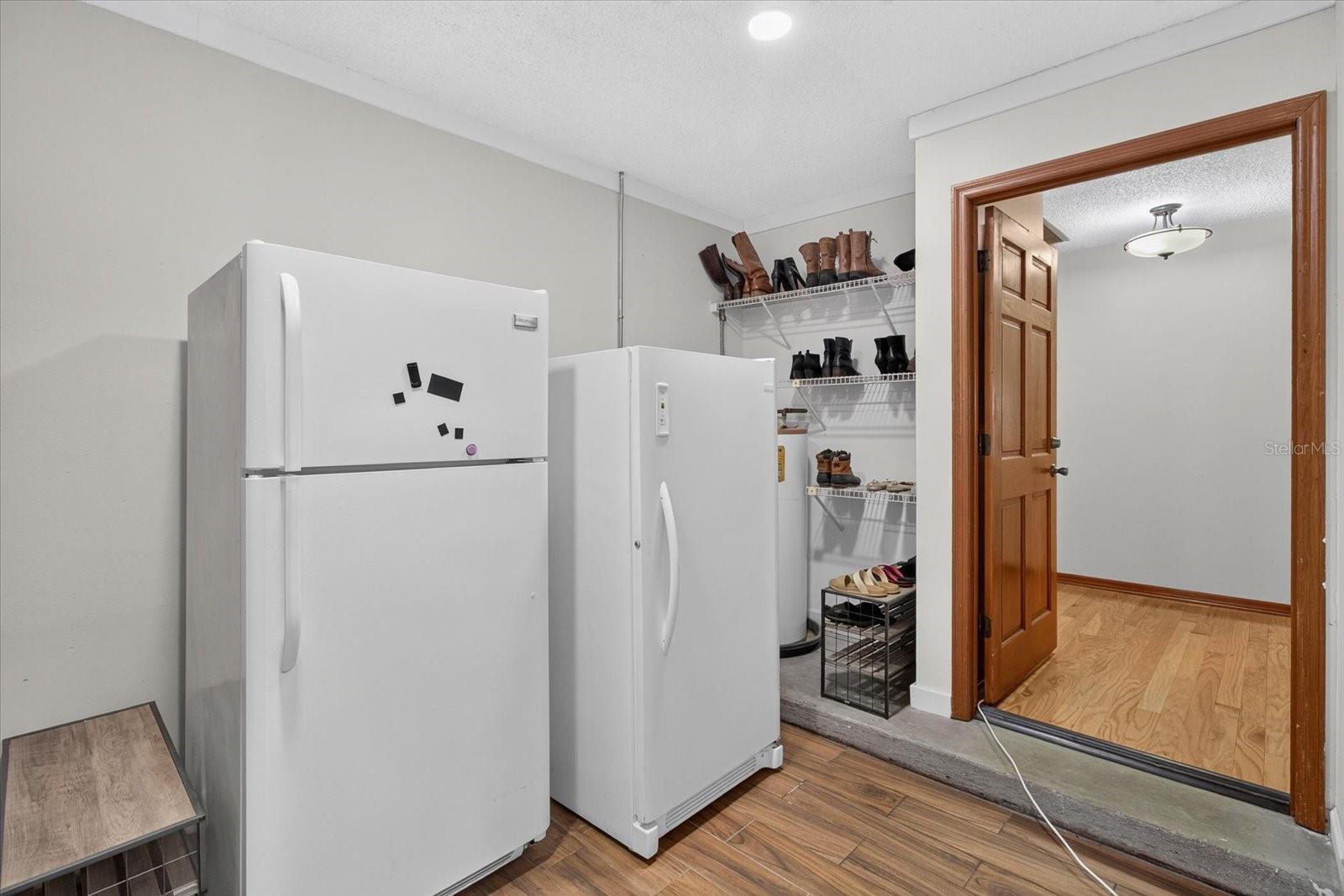 9229 FORT KING RD