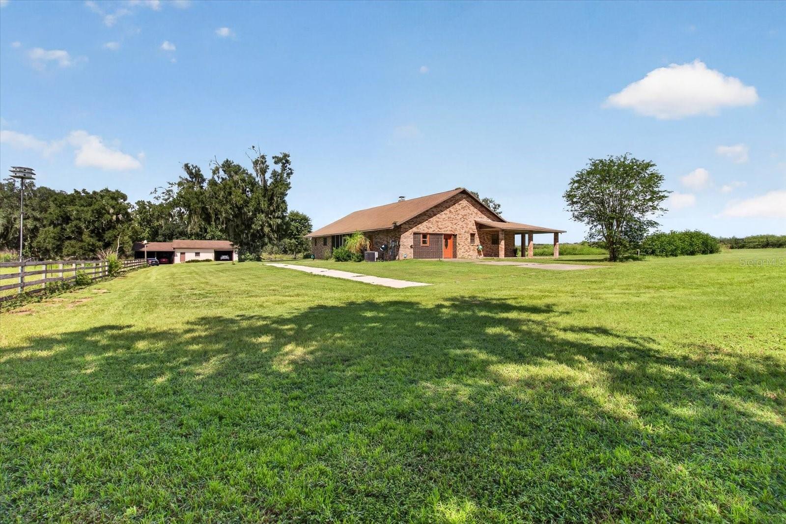 9229 FORT KING RD