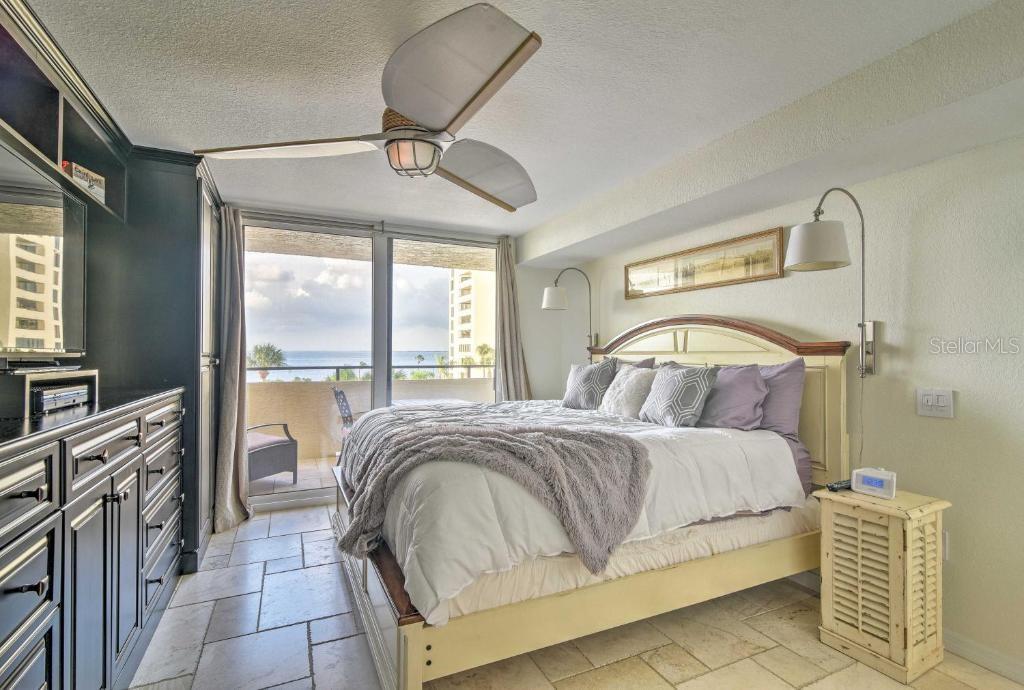 6009 SEA RANCH DR #302