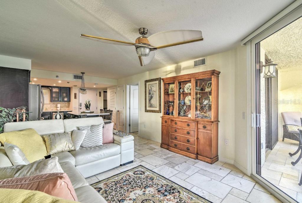 6009 SEA RANCH DR #302