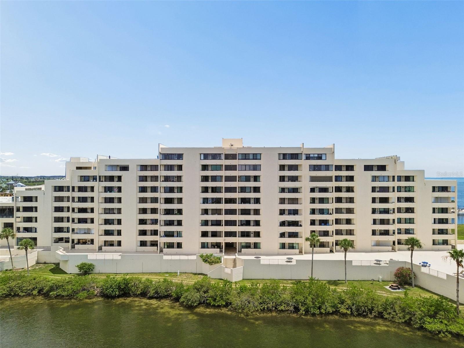6009 SEA RANCH DR #302
