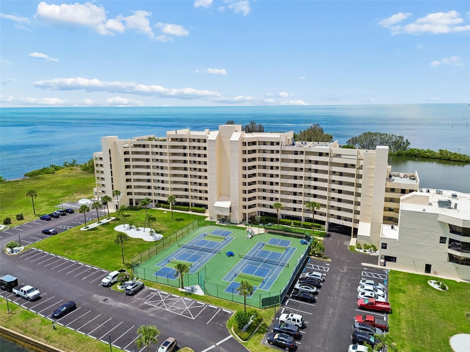 6009 SEA RANCH DR #302
