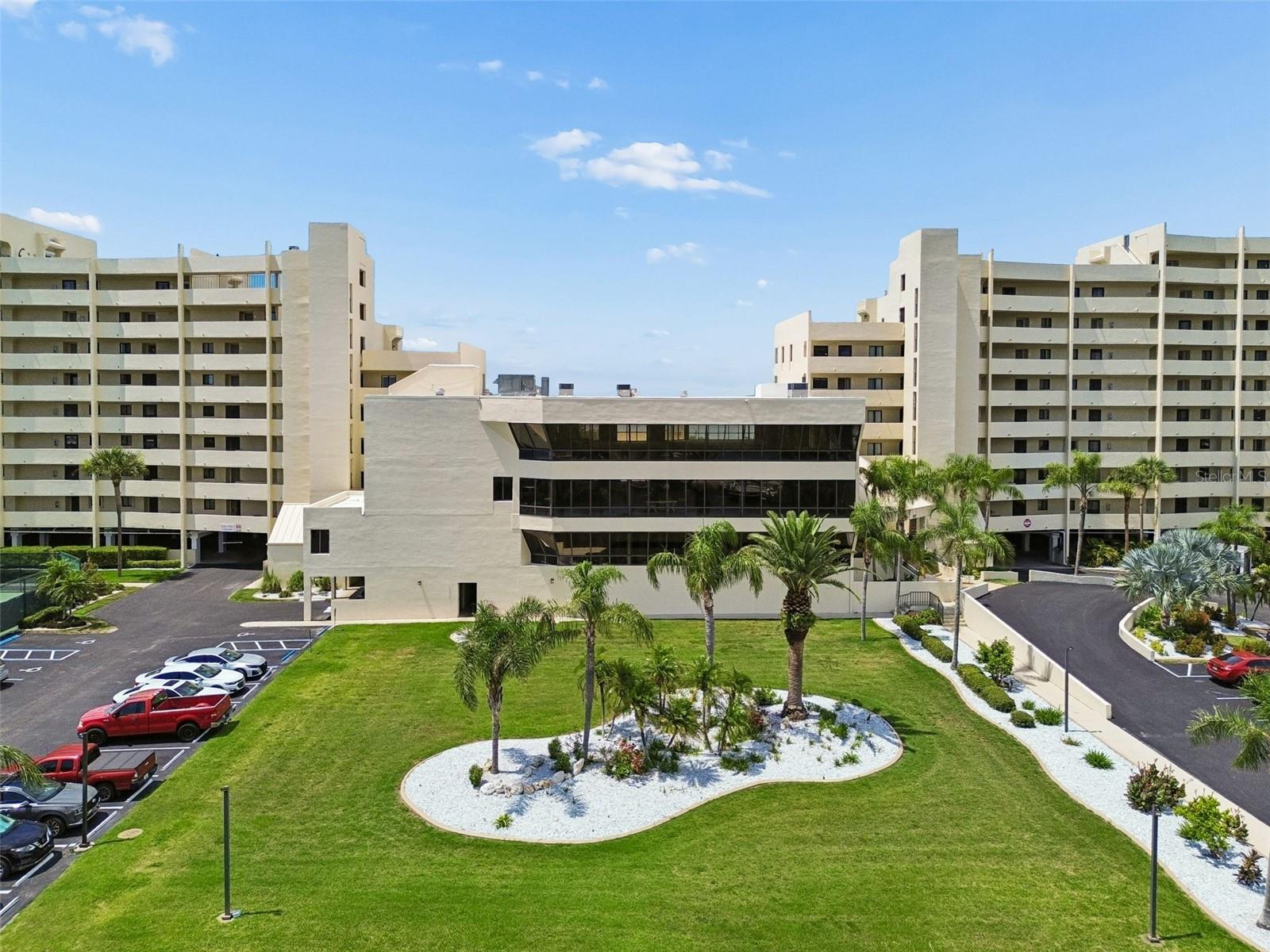 6009 SEA RANCH DR #302
