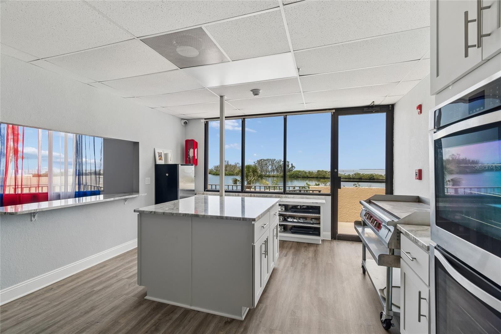 6009 SEA RANCH DR #302