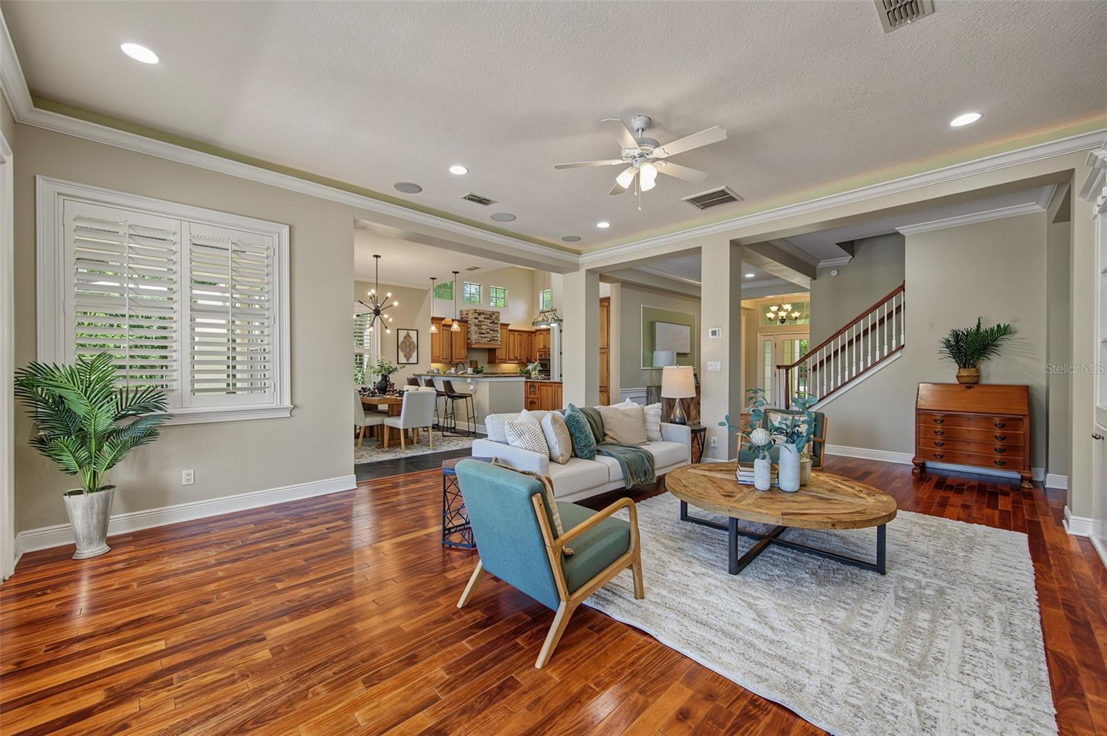 3143 PINEVIEW DR