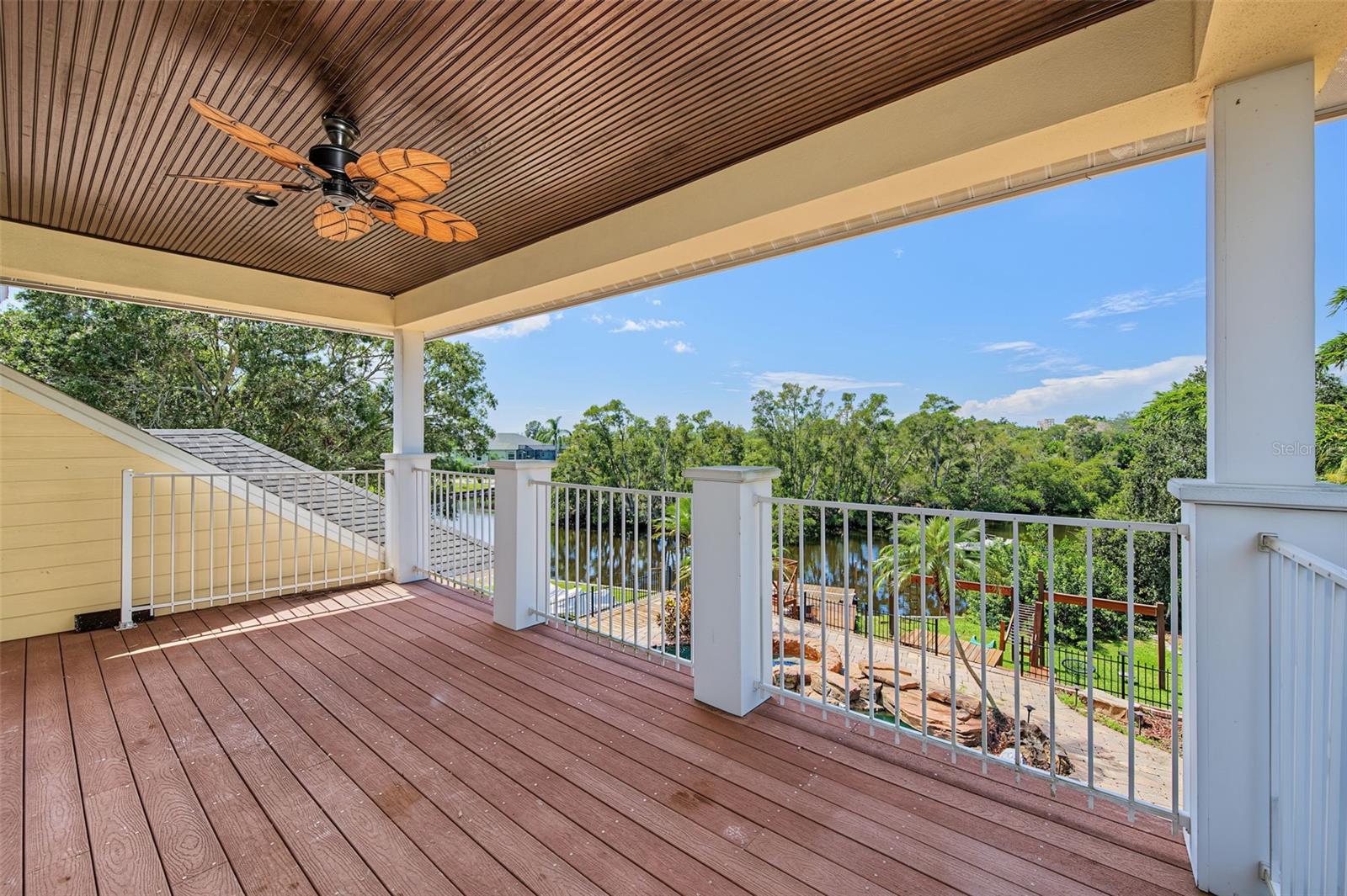 3143 PINEVIEW DR