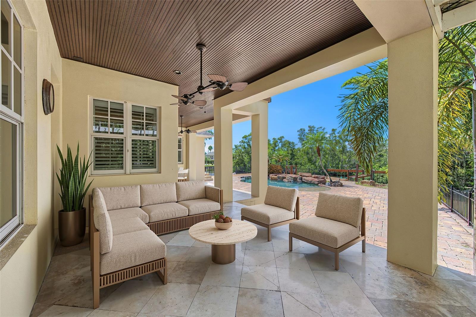 3143 PINEVIEW DR