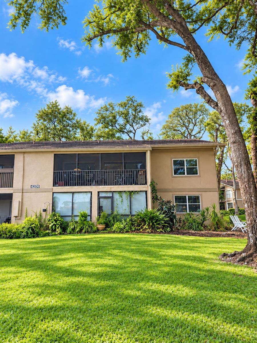 4209 Winding Moss Trl #201, Tampa