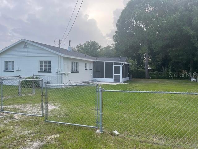 1901 W SAINT CONRAD ST