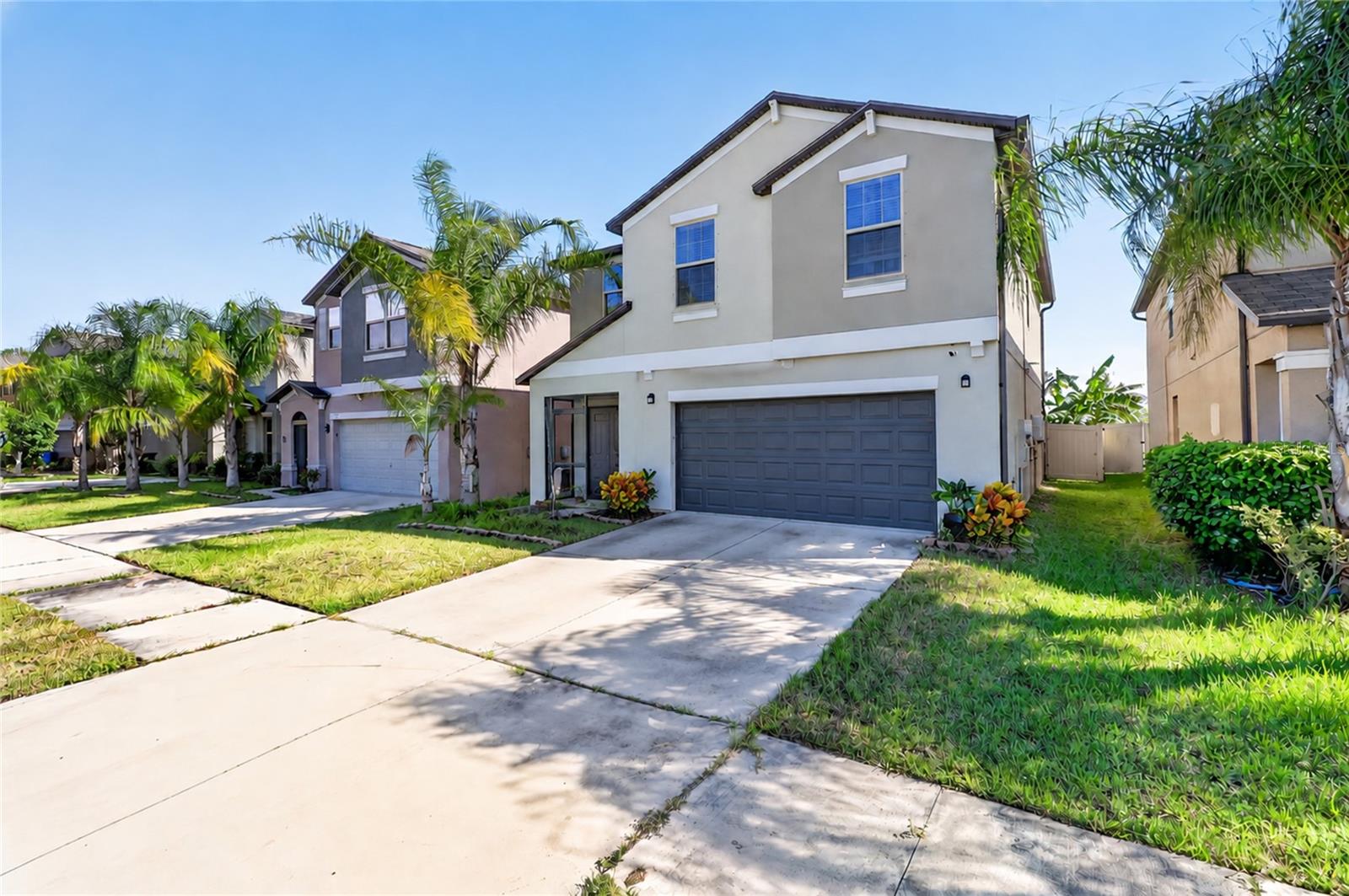 5111 WHITE CHICORY DR