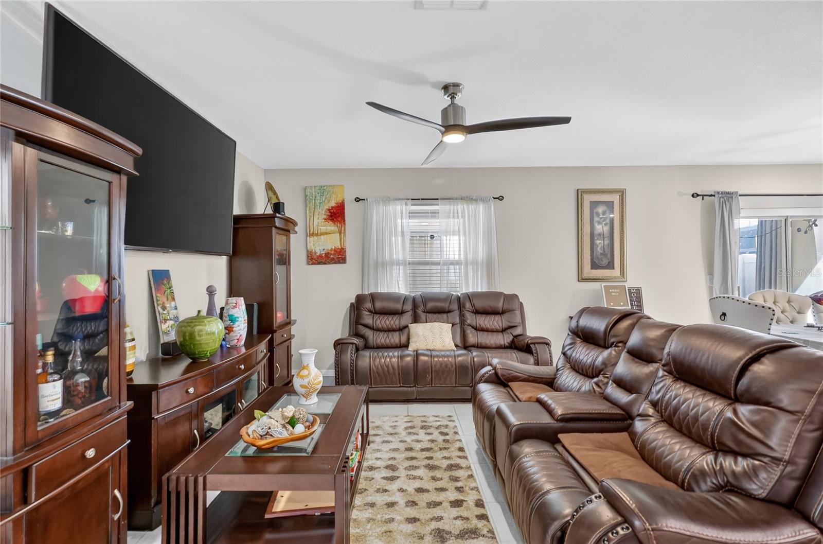 5111 WHITE CHICORY DR