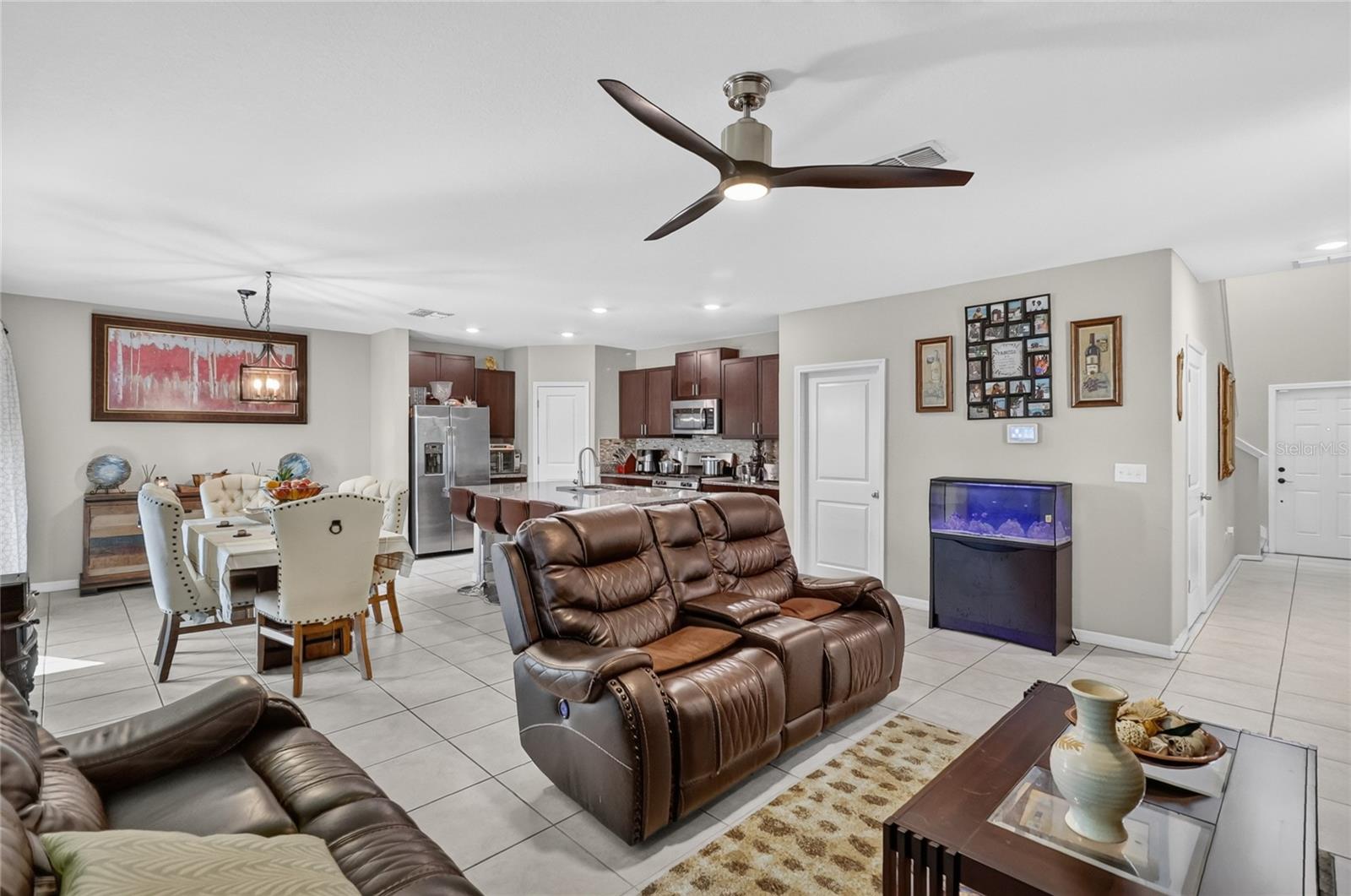 5111 WHITE CHICORY DR