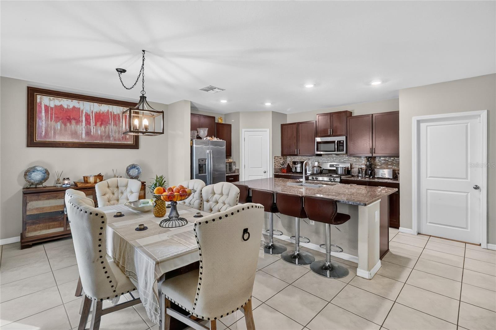 5111 WHITE CHICORY DR