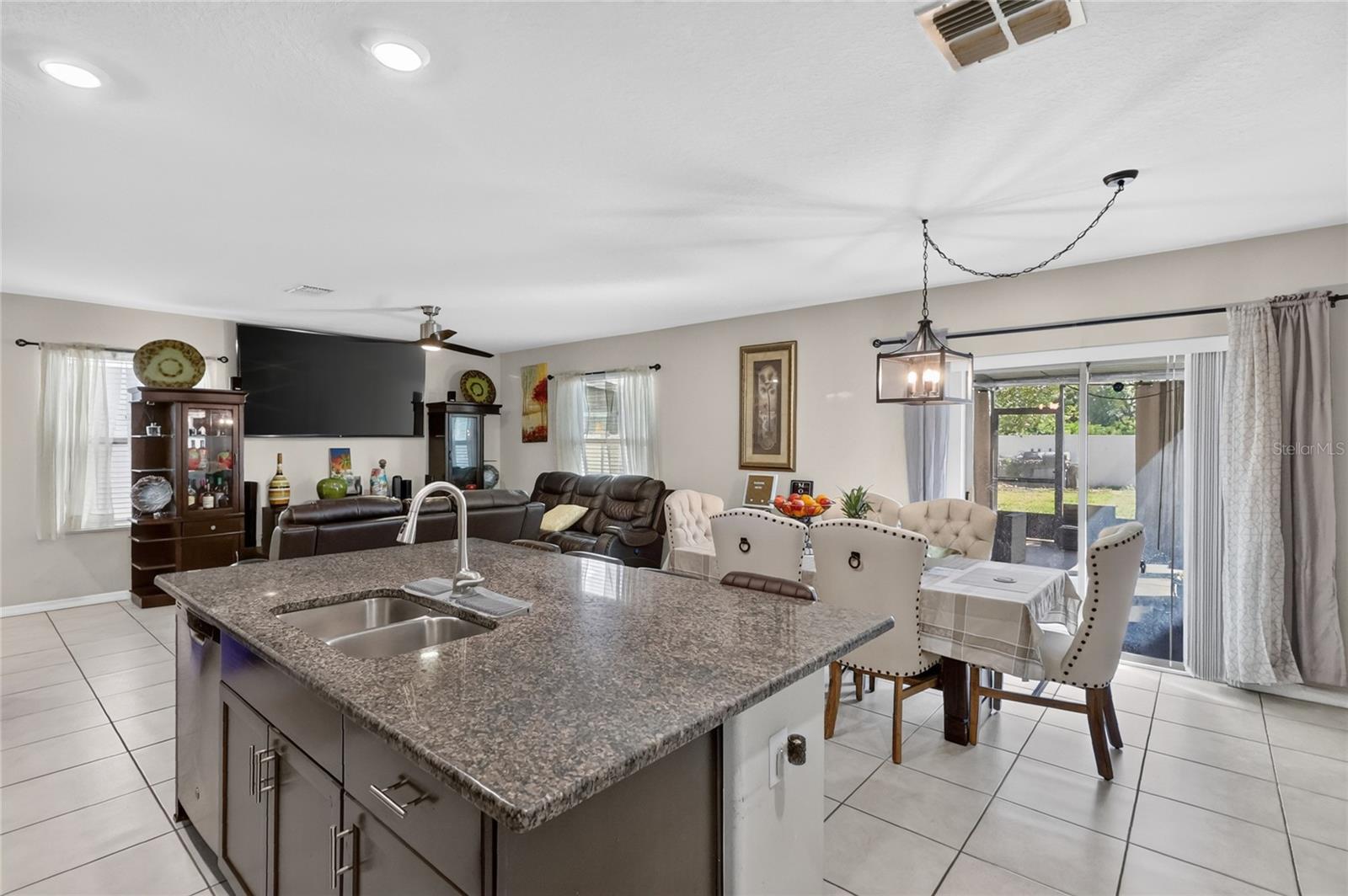 5111 WHITE CHICORY DR