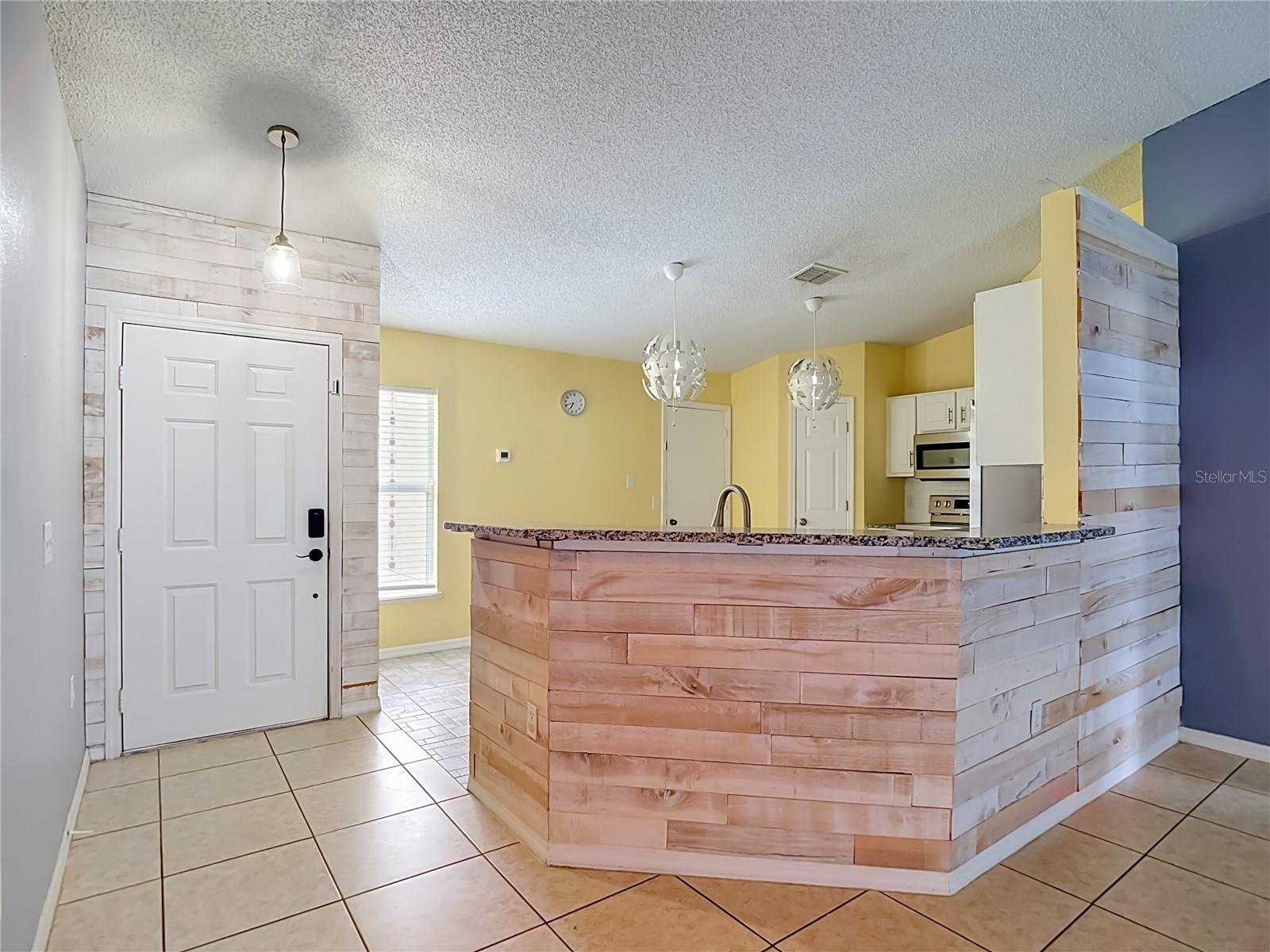12730 KINGS LAKE DR