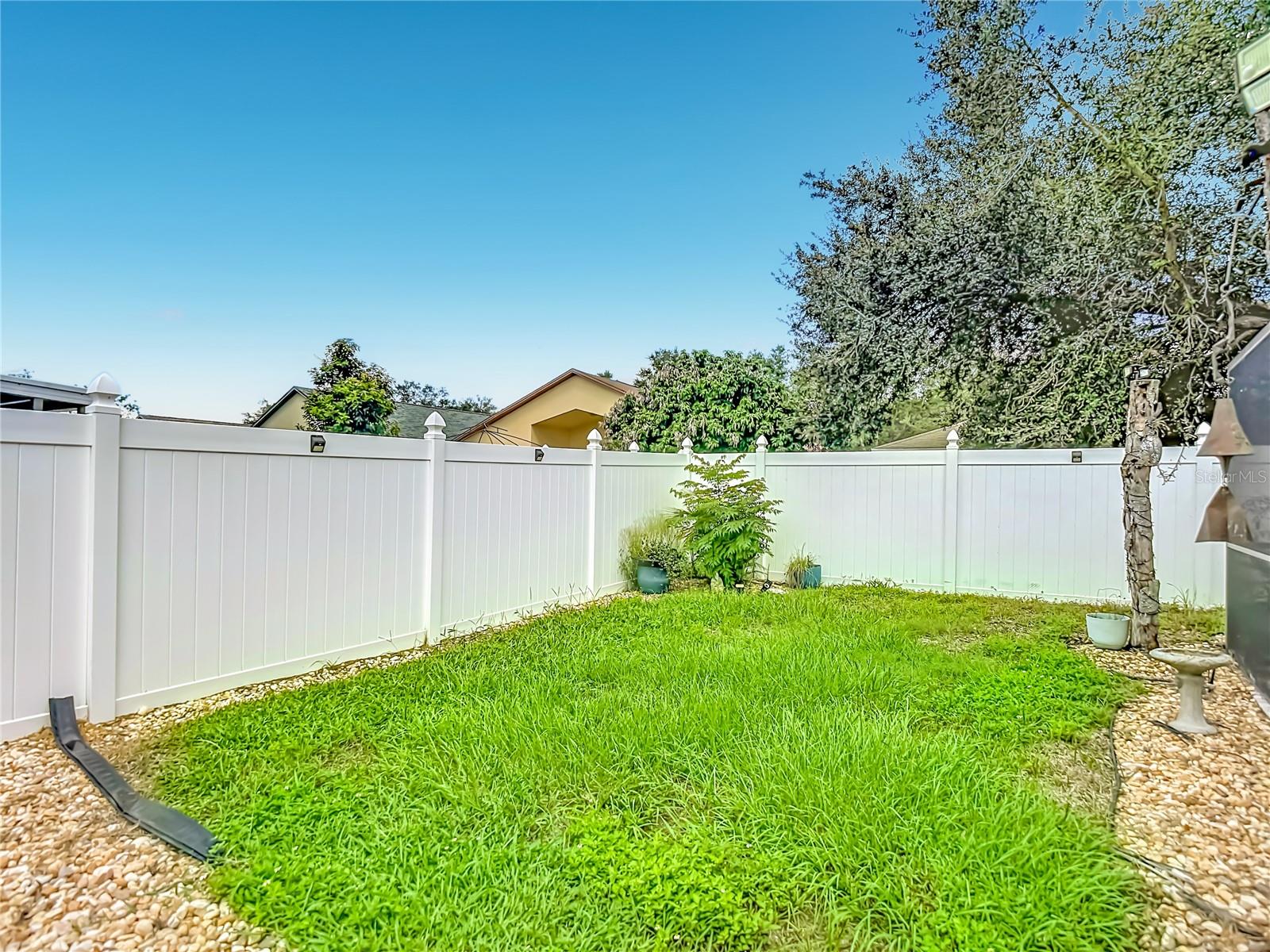 12730 KINGS LAKE DR