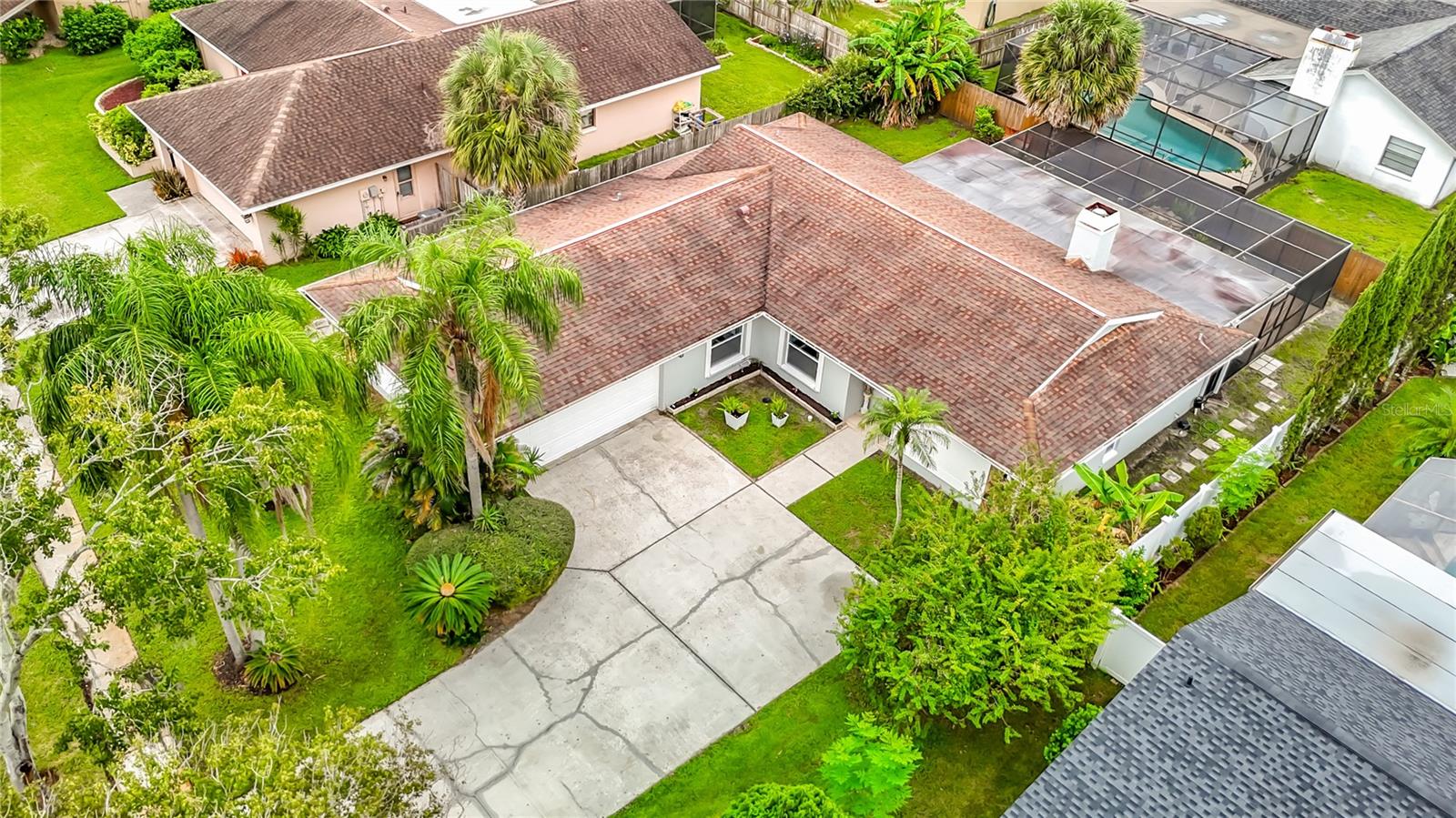 5118 BRYNN MAWR DR