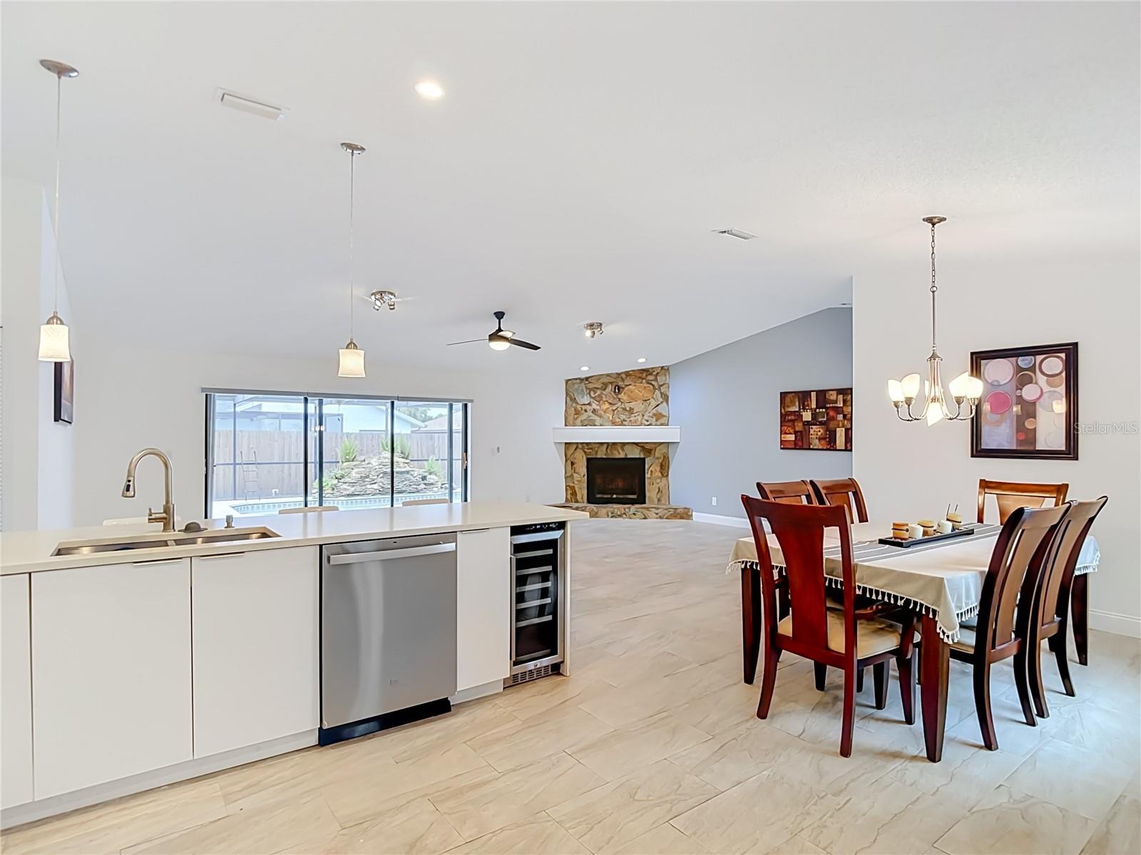 5118 BRYNN MAWR DR