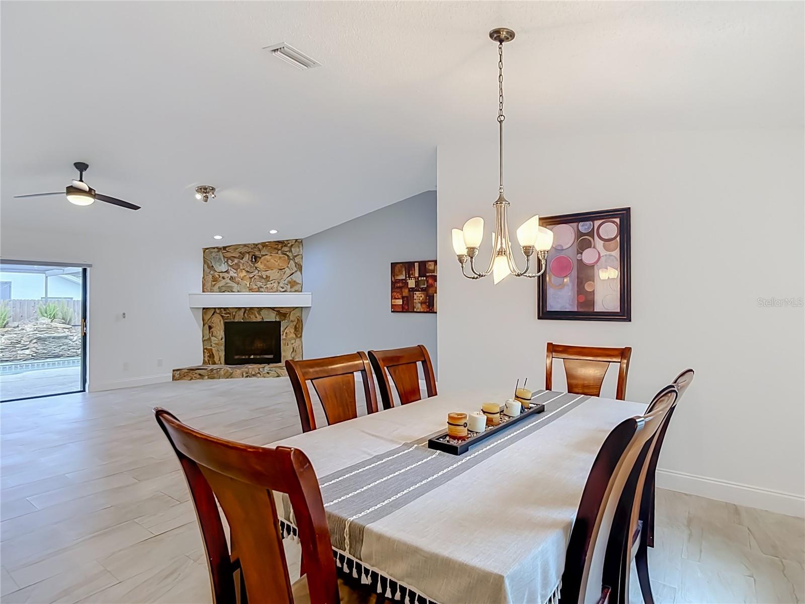 5118 BRYNN MAWR DR
