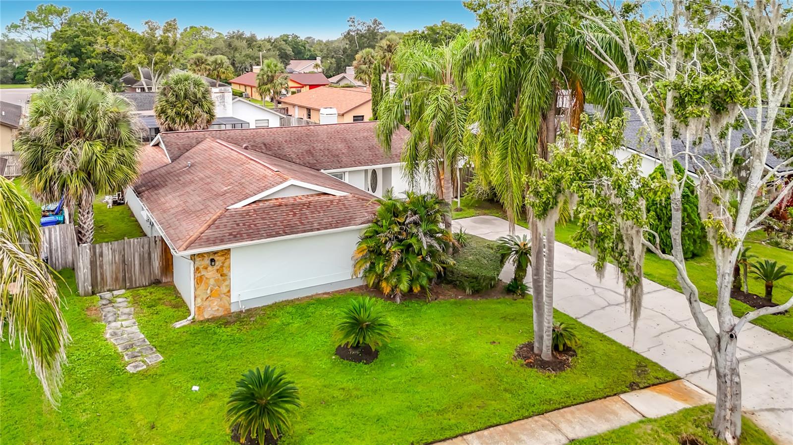 5118 BRYNN MAWR DR