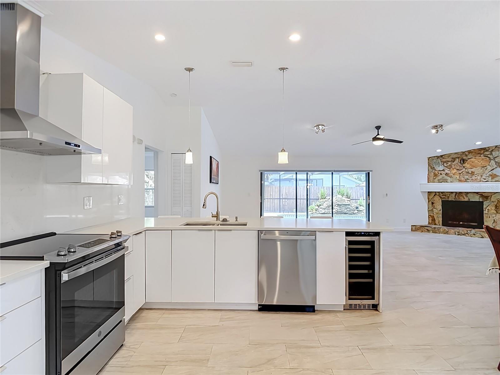 5118 BRYNN MAWR DR