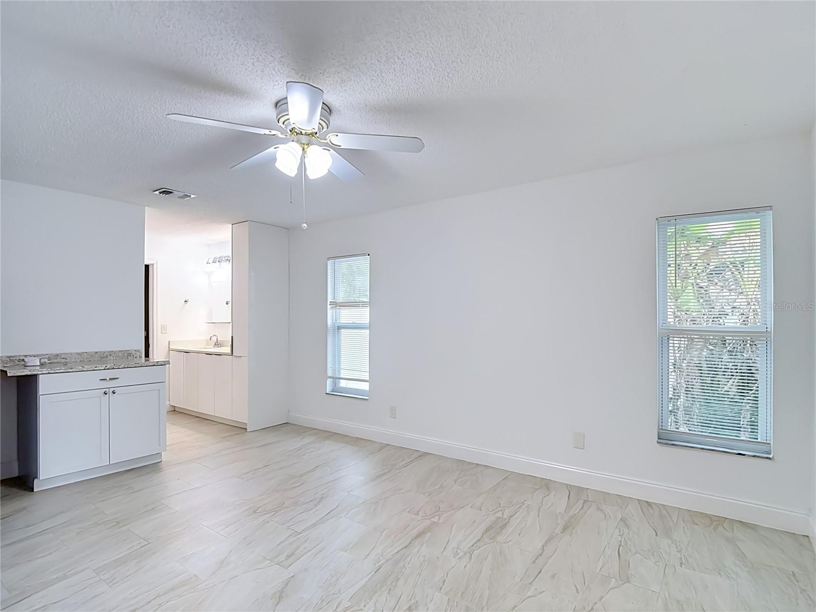 5118 BRYNN MAWR DR