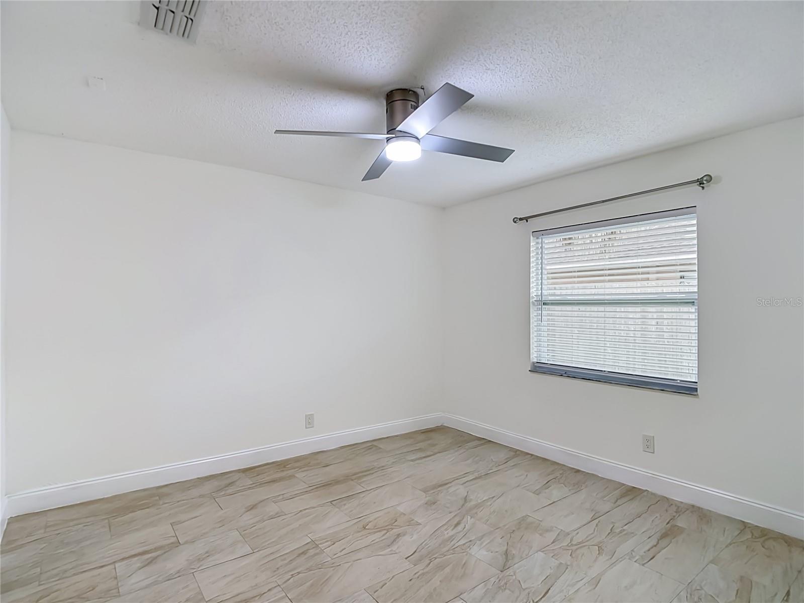 5118 BRYNN MAWR DR