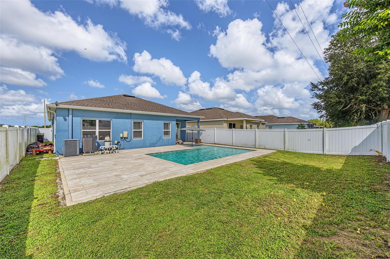8891 PRAIRIE CREEK DR