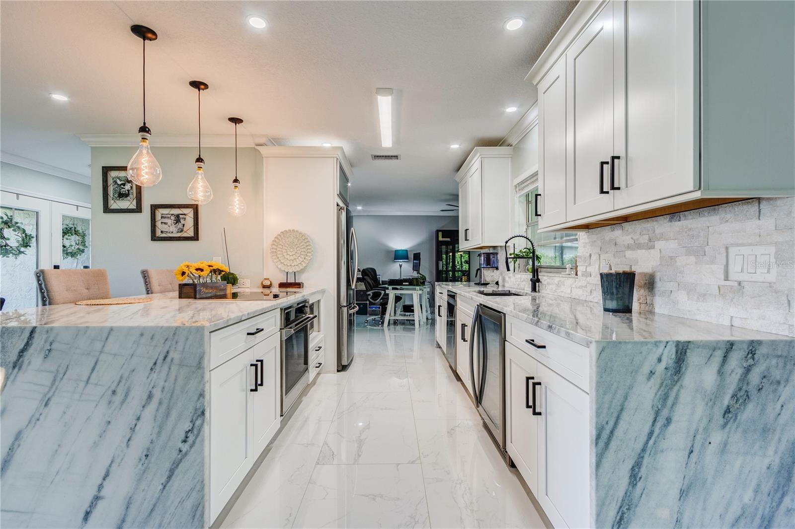 2963 LAKE SAXON DR