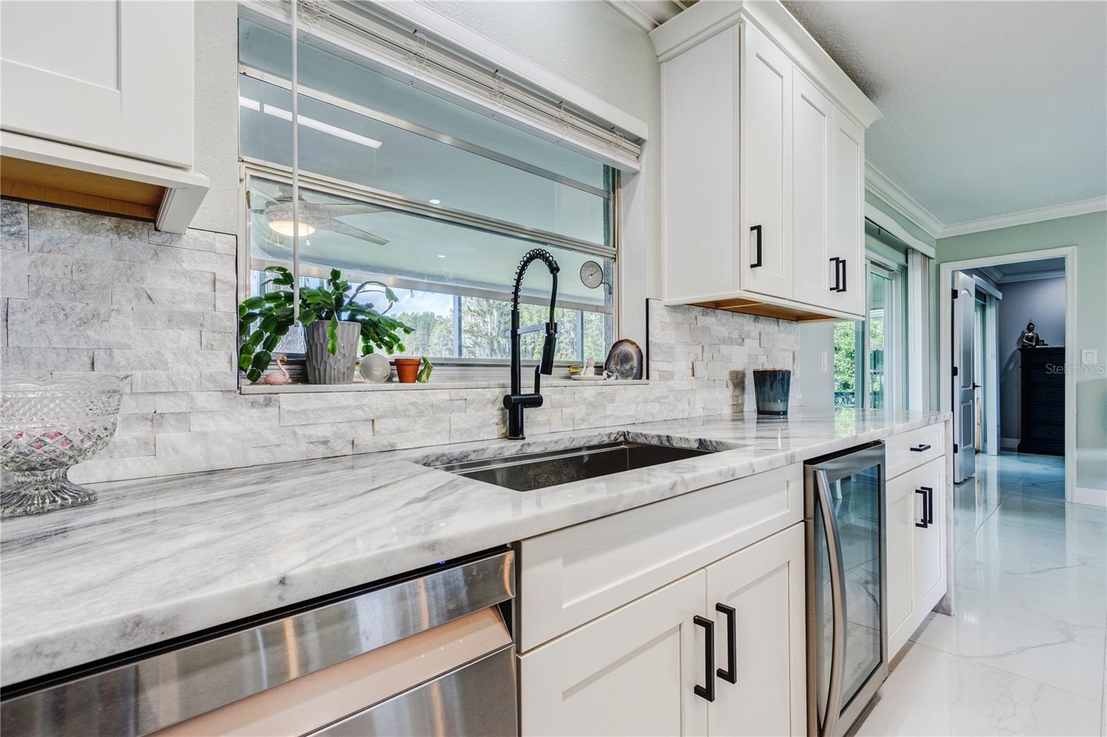 2963 LAKE SAXON DR