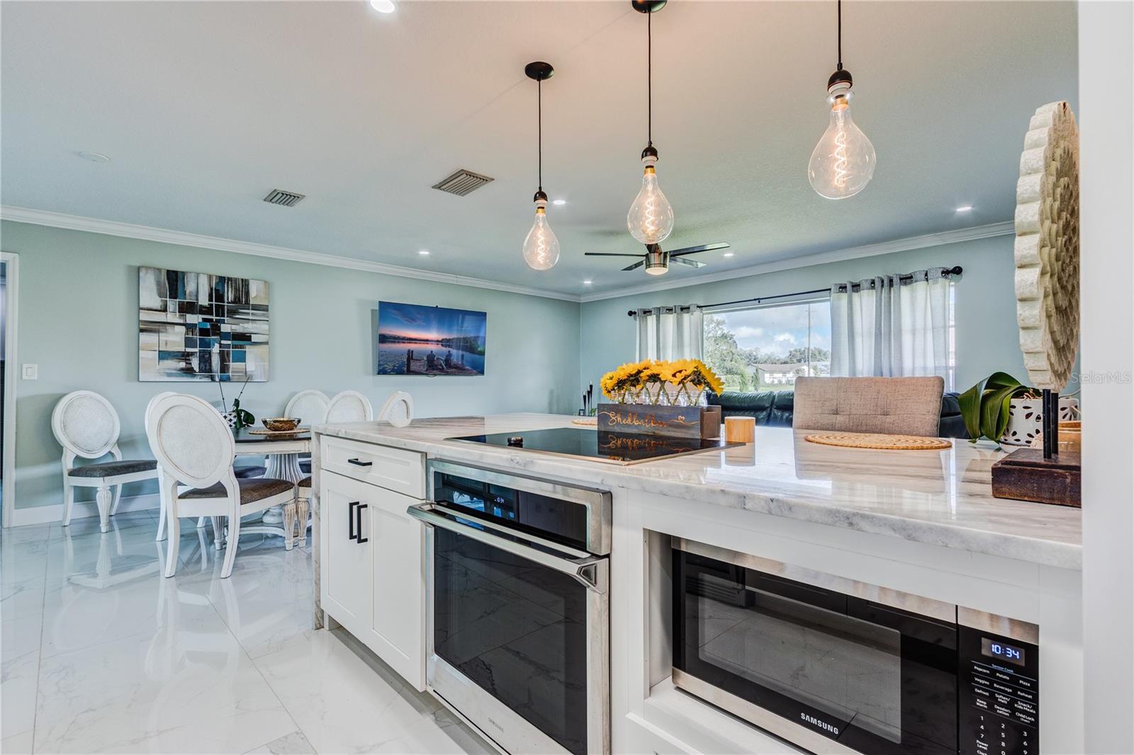 2963 LAKE SAXON DR