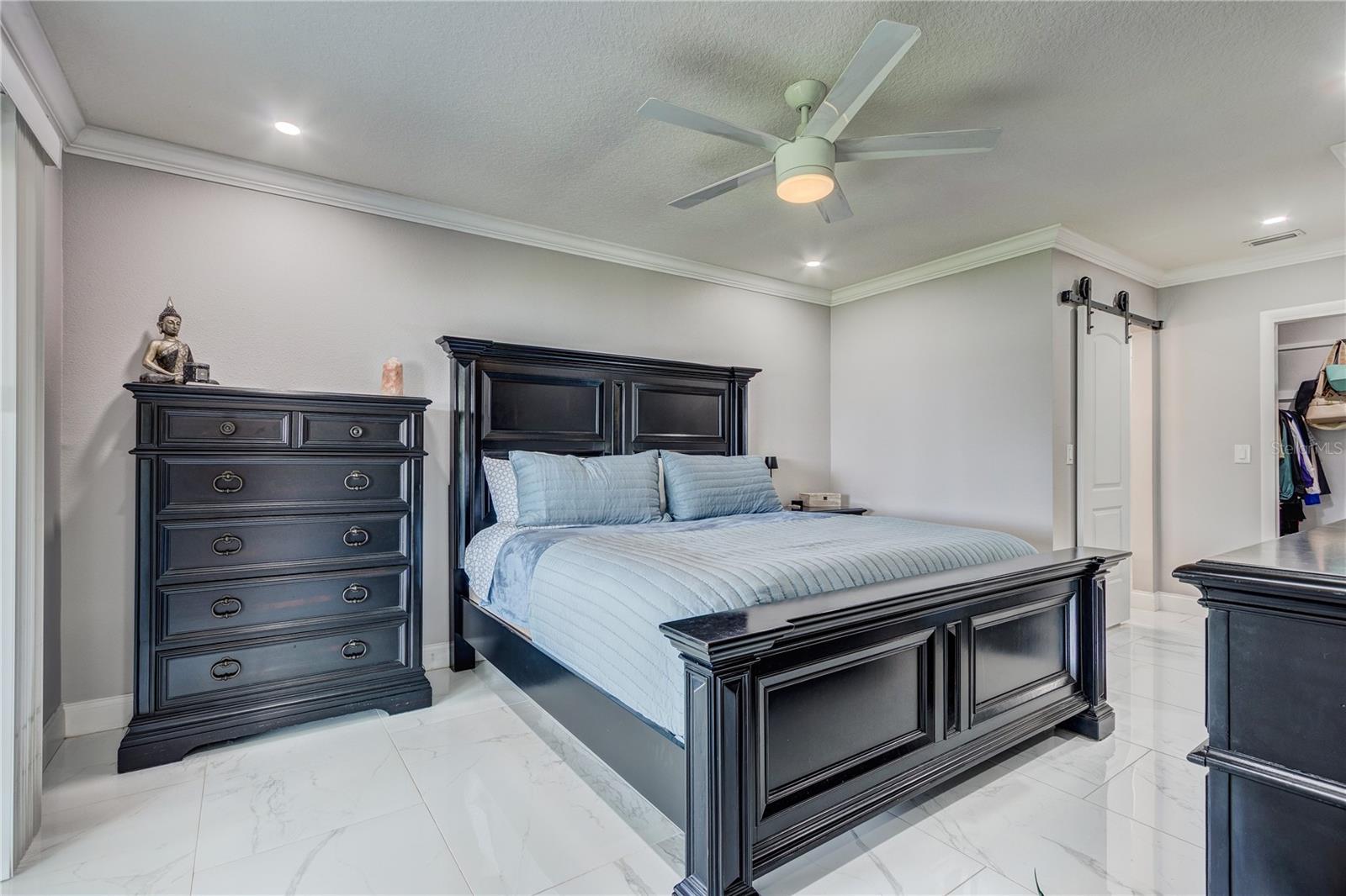 2963 LAKE SAXON DR