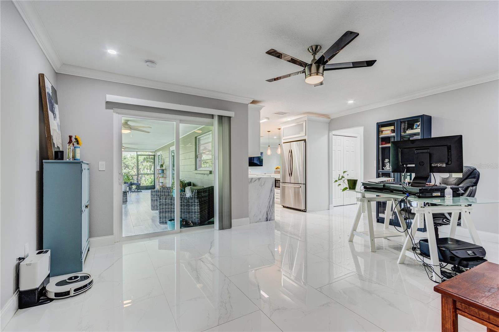 2963 LAKE SAXON DR