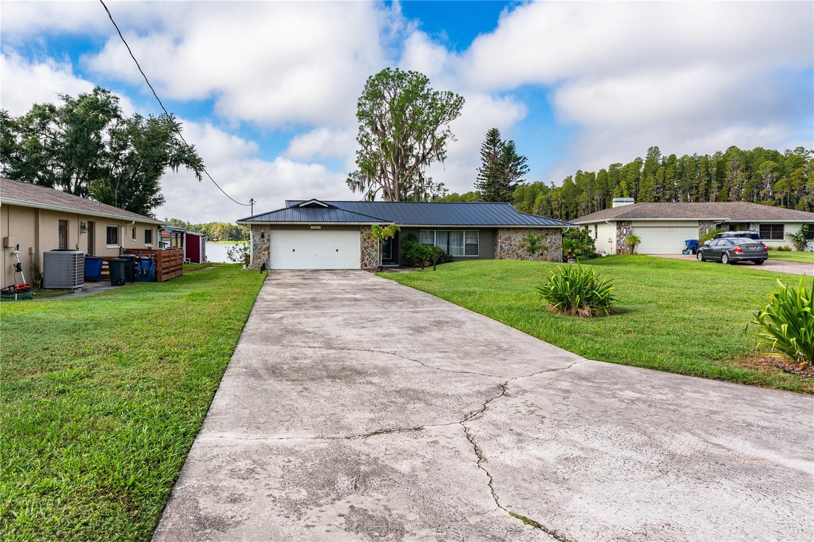 2963 LAKE SAXON DR