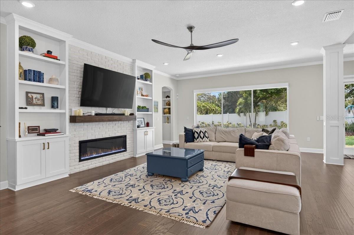 1553 RIVER DEE LN