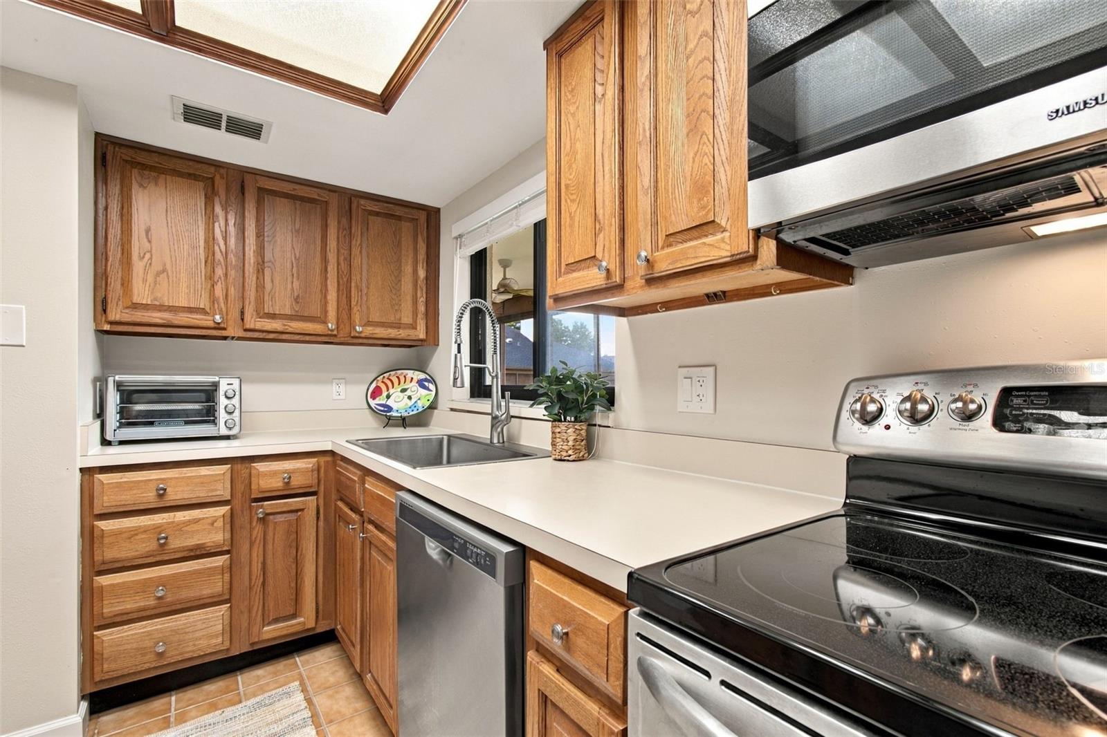13036 VILLAGE CHASE CIR #13036