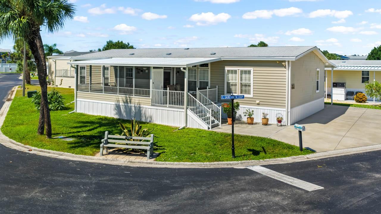 102 E SAINT LUCIA LOOP