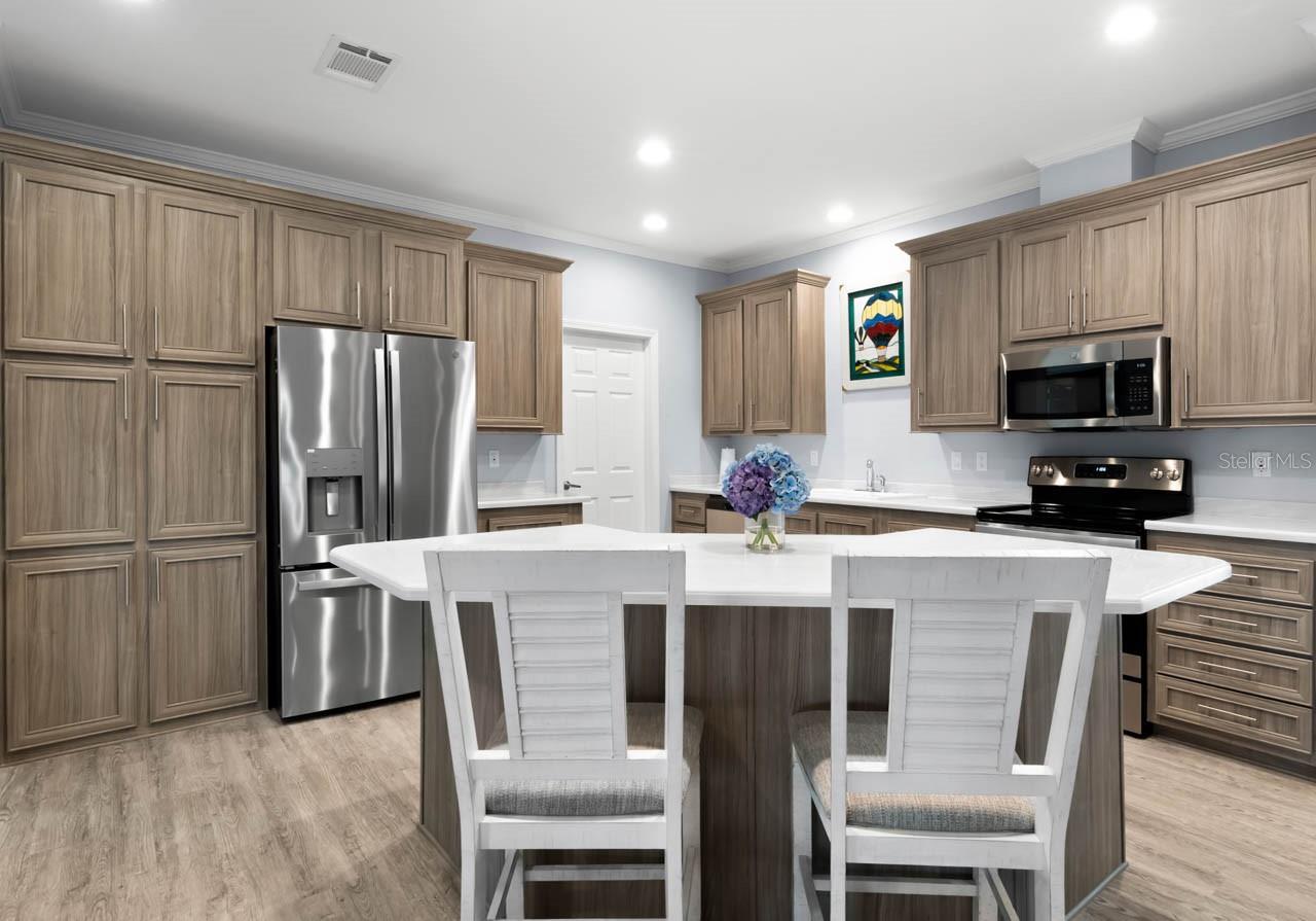 102 E SAINT LUCIA LOOP