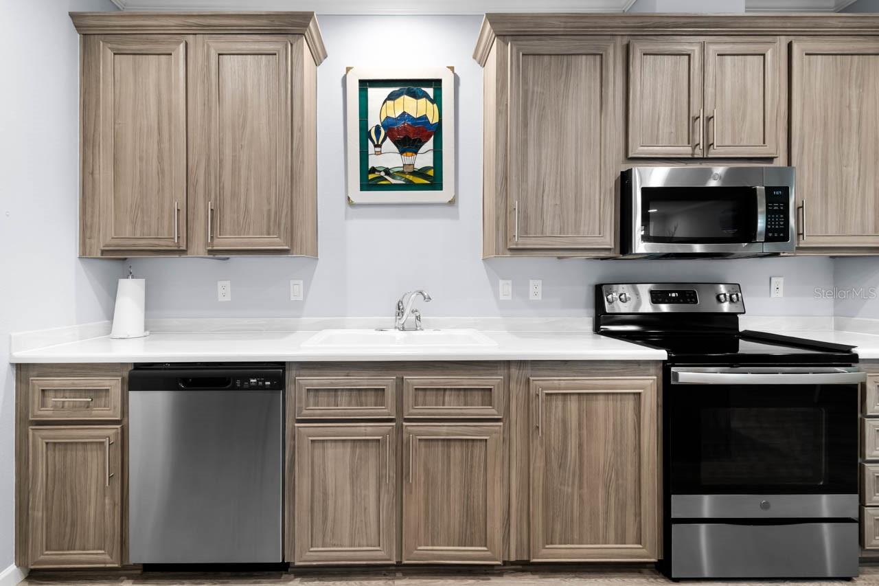 102 E SAINT LUCIA LOOP