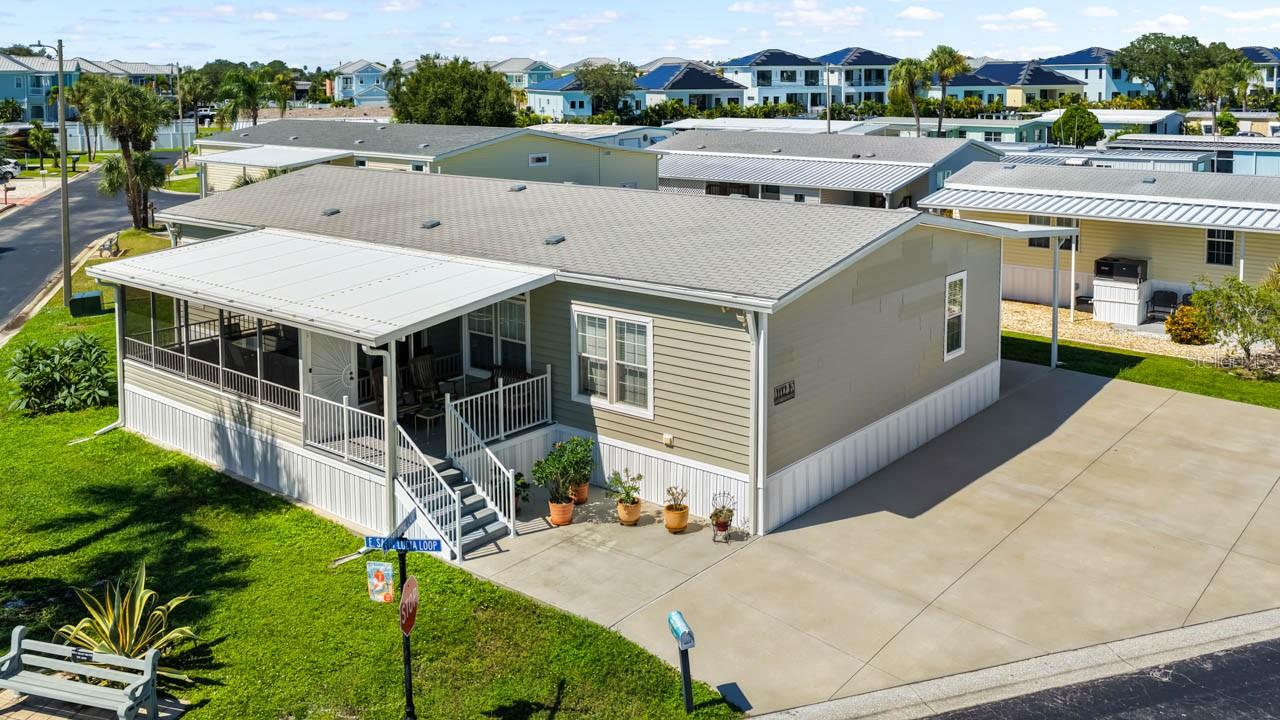 102 E SAINT LUCIA LOOP